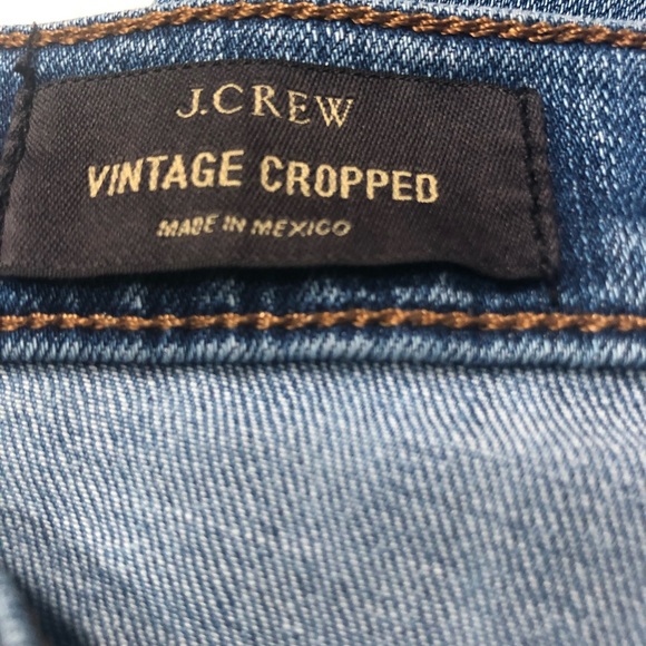 J.Crew vintage cropped jean in size 28, 9 1/2 inch rise. Light distressing. - Picture 4 of 7